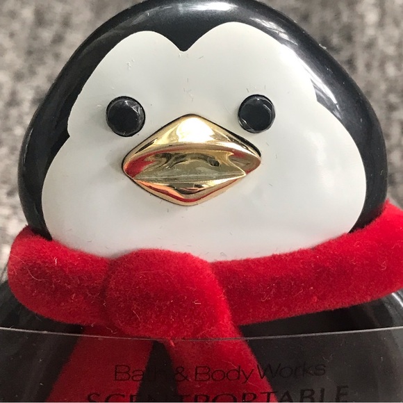 Bath & Body Works Scentportable car air freshener visor clip penguin Christmas - Picture 5 of 5